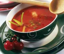 Soupe de tomate au basilic